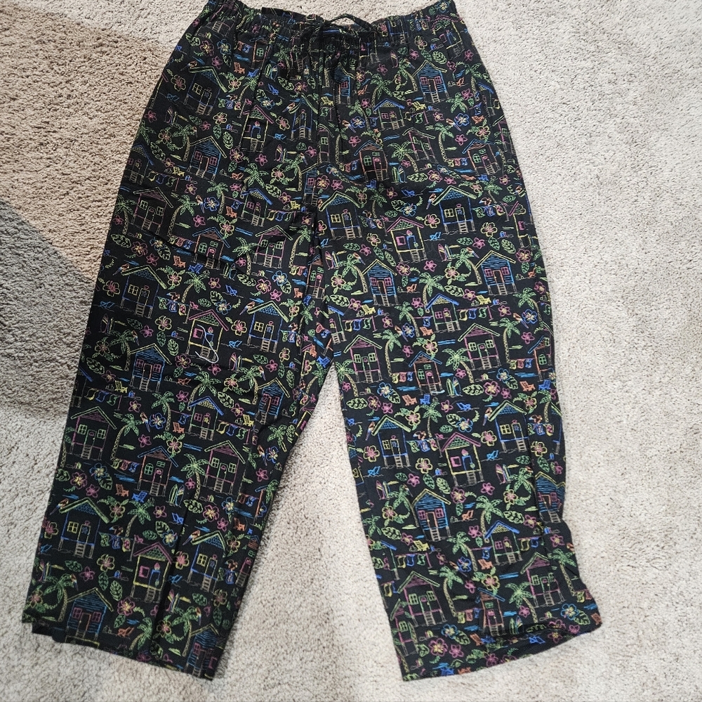 Breckenridge tropical print drawstring capris